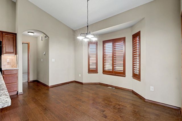 1213 N Lake Ridge Dr, Derby, KS 67037