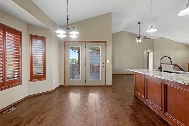1213 N Lake Ridge Dr, Derby, KS 67037
