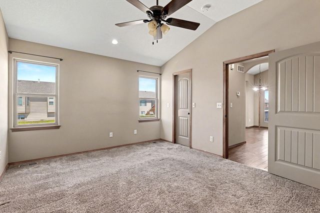 1213 N Lake Ridge Dr, Derby, KS 67037