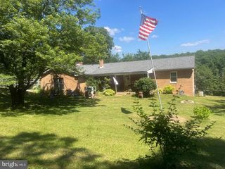 6395 SPRINGFIELD PIKE, Points, WV 25437