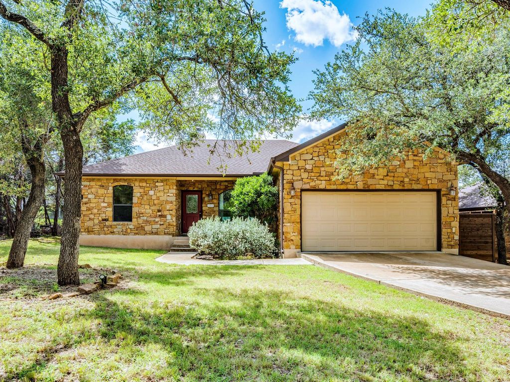 10804 Wildwood CIR, Dripping Springs, TX 78620