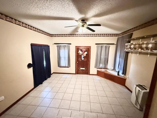 1510 S Fort Worth, Midland, TX 79701