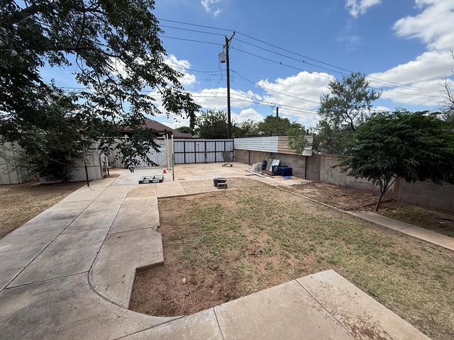 1510 S Fort Worth, Midland, TX 79701