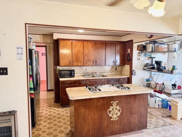 1510 S Fort Worth, Midland, TX 79701