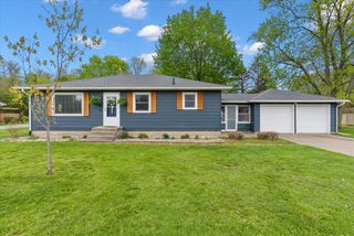 2538 Rosewood Street, Georgetown Twp, MI 49428
