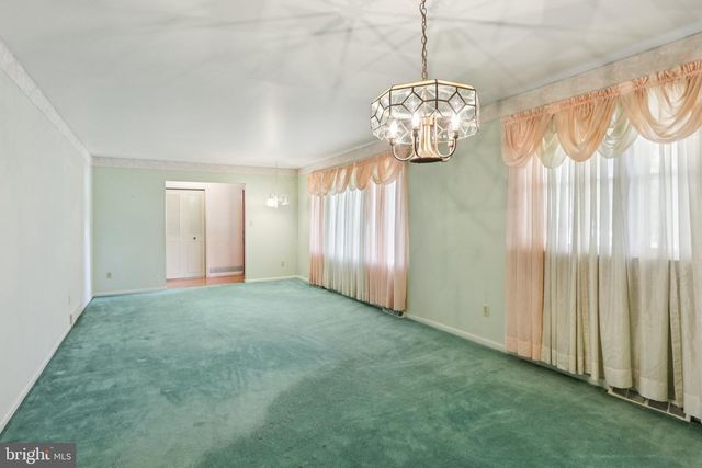 1562 MOSSWOOD DR, Vineland, NJ 08360