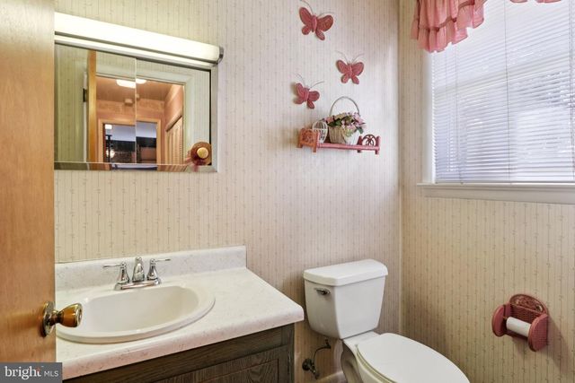 1562 MOSSWOOD DR, Vineland, NJ 08360