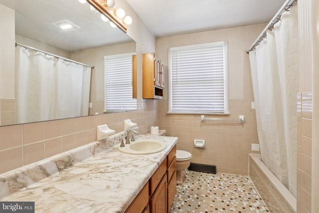 1562 MOSSWOOD DR, Vineland, NJ 08360