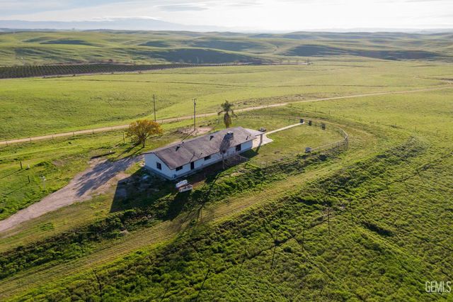 15662 Highway 65, Mc Farland, CA 93250