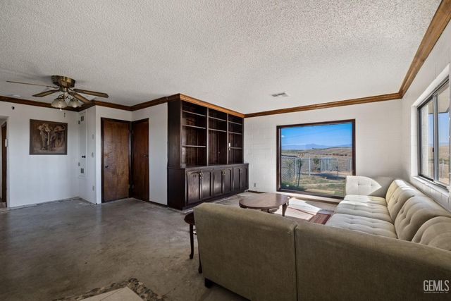 15662 Highway 65, Mc Farland, CA 93250