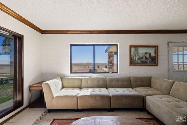 15662 Highway 65, Mc Farland, CA 93250