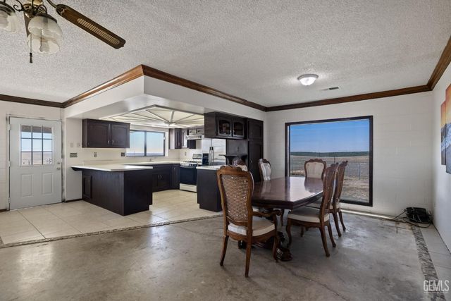 15662 Highway 65, Mc Farland, CA 93250