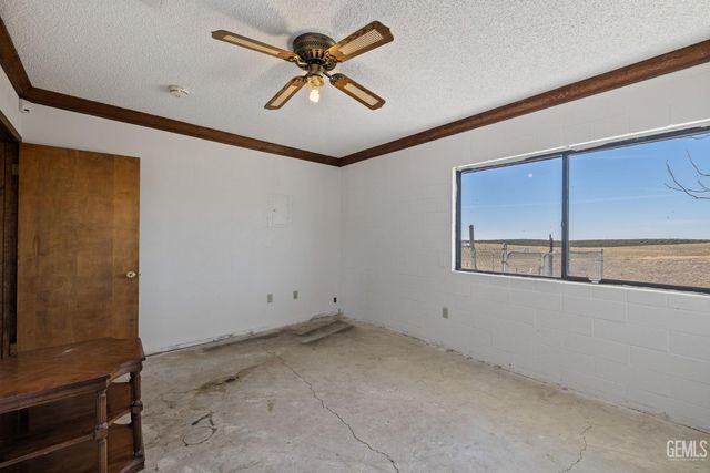 15662 Highway 65, Mc Farland, CA 93250