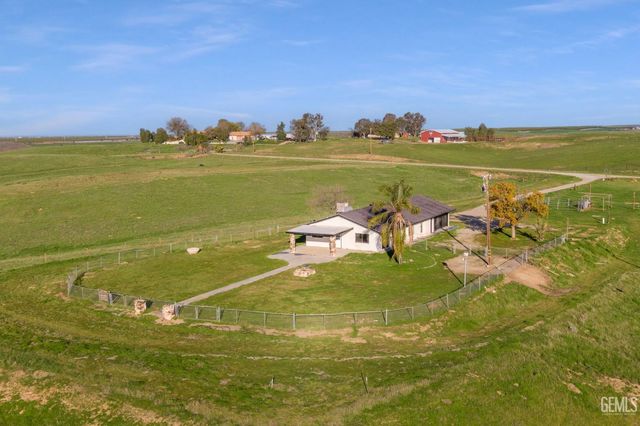 15662 Highway 65, Mc Farland, CA 93250