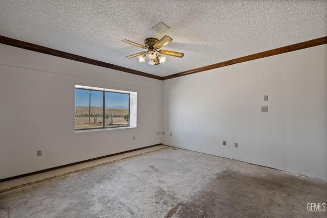 15662 Highway 65, Mc Farland, CA 93250