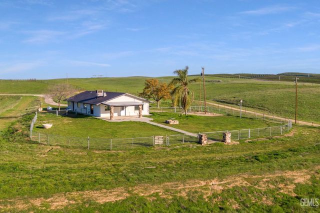 15662 Highway 65, Mc Farland, CA 93250