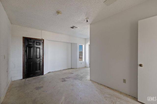 15662 Highway 65, Mc Farland, CA 93250