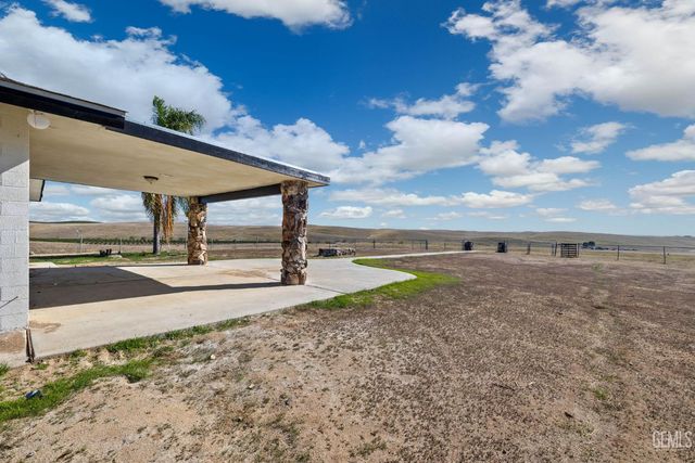 15662 Highway 65, Mc Farland, CA 93250