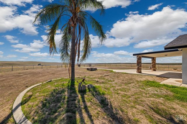 15662 Highway 65, Mc Farland, CA 93250
