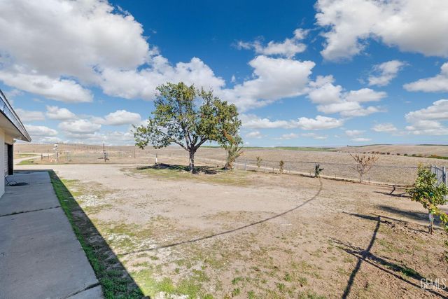 15662 Highway 65, Mc Farland, CA 93250
