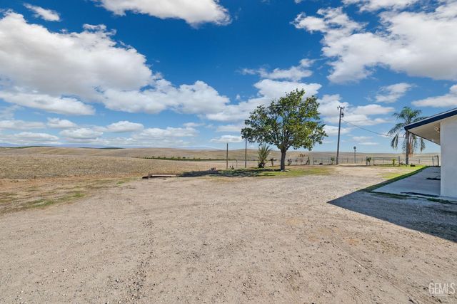 15662 Highway 65, Mc Farland, CA 93250