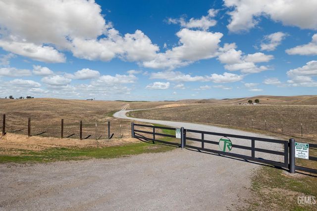 15662 Highway 65, Mc Farland, CA 93250