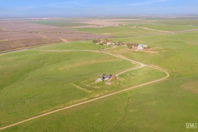 15662 Highway 65, Mc Farland, CA 93250