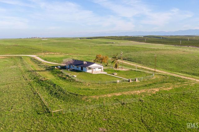 15662 Highway 65, Mc Farland, CA 93250