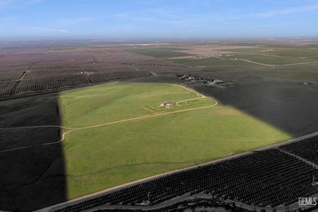 15662 Highway 65, Mc Farland, CA 93250