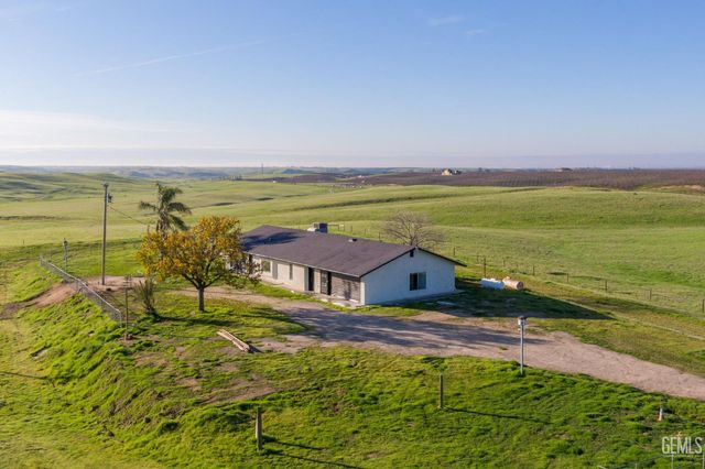 15662 Highway 65, Mc Farland, CA 93250