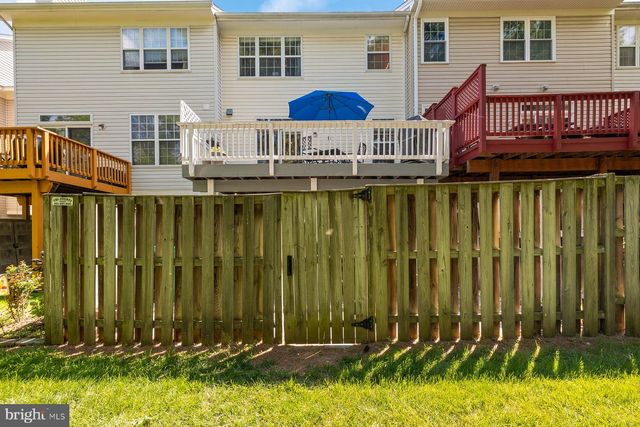 207 LONGPOINT WAY, Gaithersburg, MD 20878