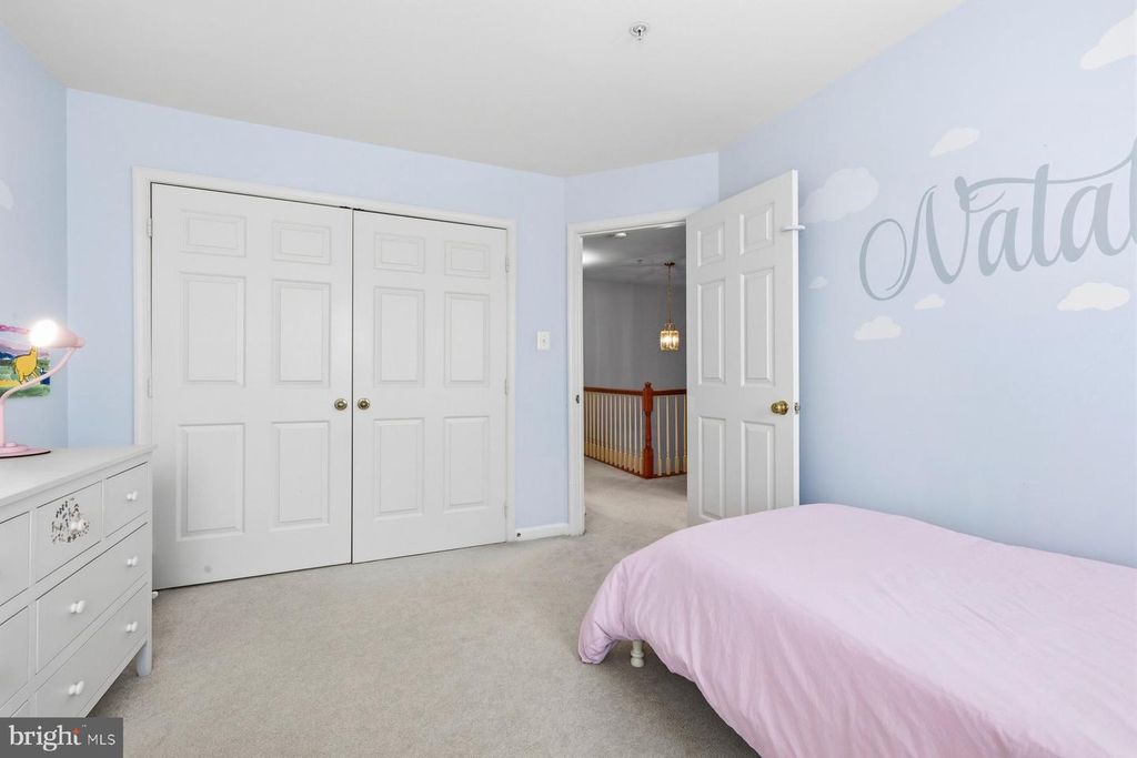 Image 22 of property listing at 207 LONGPOINT WAY, Gaithersburg, MD 20878