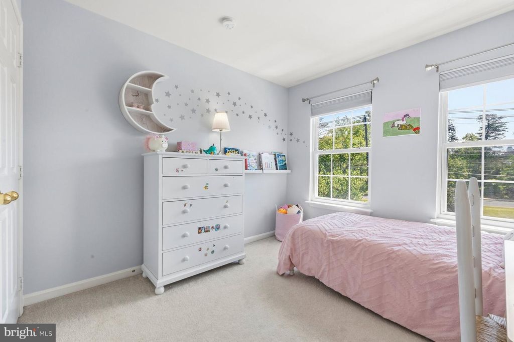 Image 23 of property listing at 207 LONGPOINT WAY, Gaithersburg, MD 20878