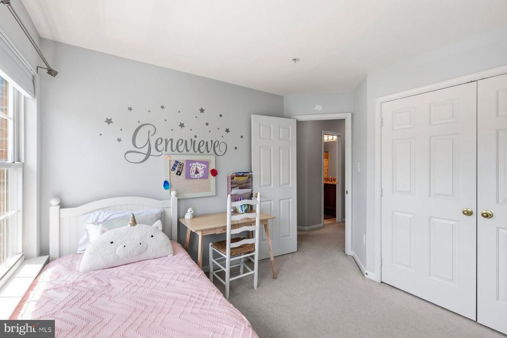 Image 24 of property listing at 207 LONGPOINT WAY, Gaithersburg, MD 20878
