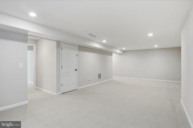 1633 S TAYLOR ST, Arlington, VA 22204