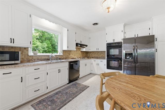 12641 Winfree St, Chester, VA 23831