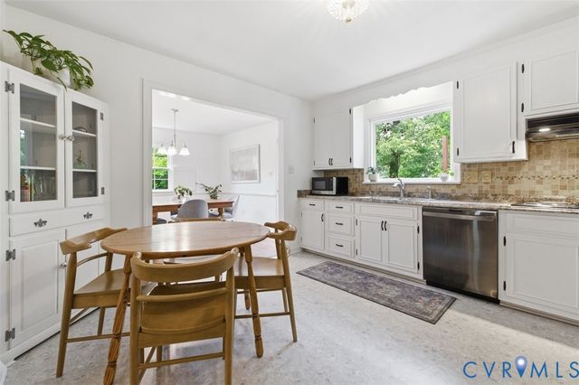 12641 Winfree St, Chester, VA 23831