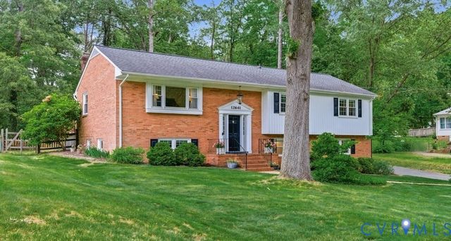 12641 Winfree St, Chester, VA 23831