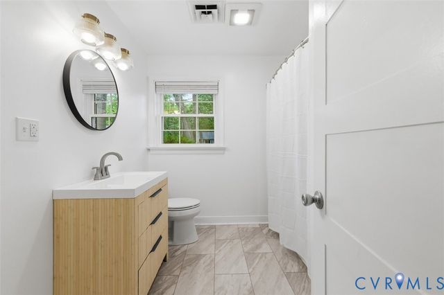 12641 Winfree St, Chester, VA 23831