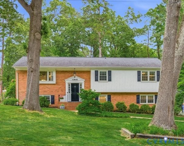 12641 Winfree St, Chester, VA 23831