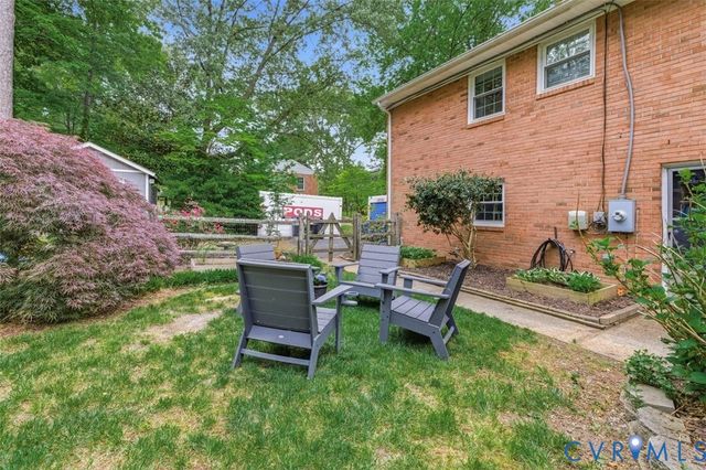 12641 Winfree St, Chester, VA 23831