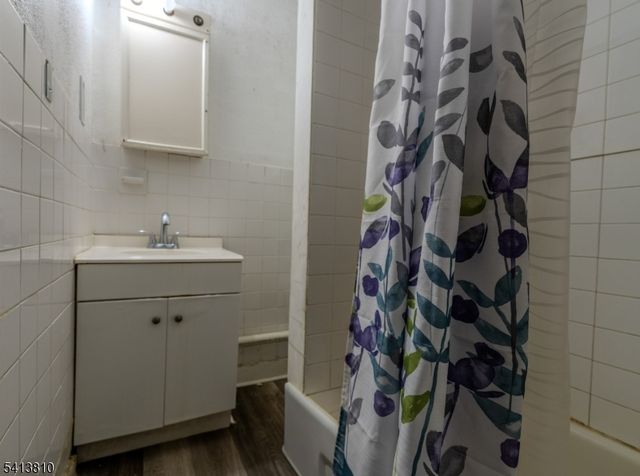 835 E 2Nd St, Plainfield City, NJ 07062