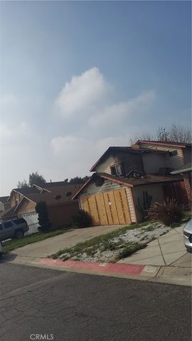 8920 Summerwood, Fontana, CA 92335