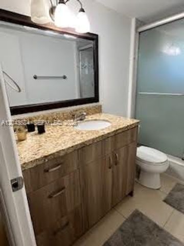 1100 NE 191st St 24E, Miami, FL 33179