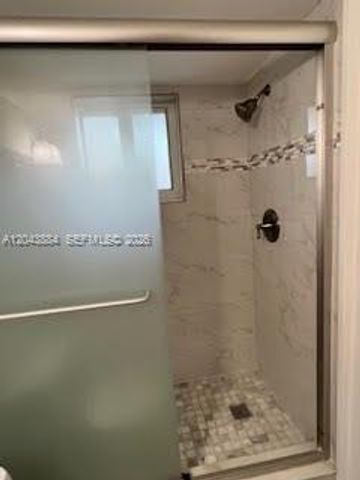 1100 NE 191st St 24E, Miami, FL 33179