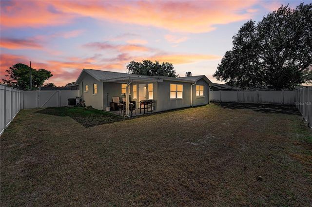 4415 ROYAL OAK LANE, New Port Richey, FL 34653