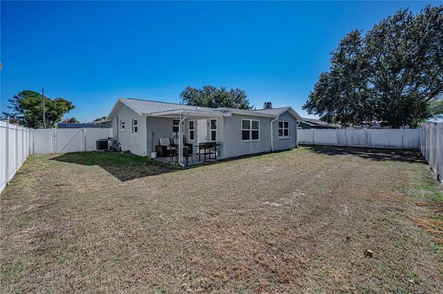 4415 ROYAL OAK LANE, New Port Richey, FL 34653