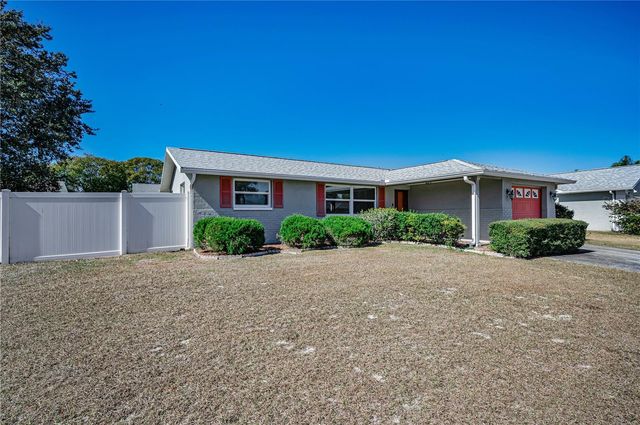 4415 ROYAL OAK LANE, New Port Richey, FL 34653