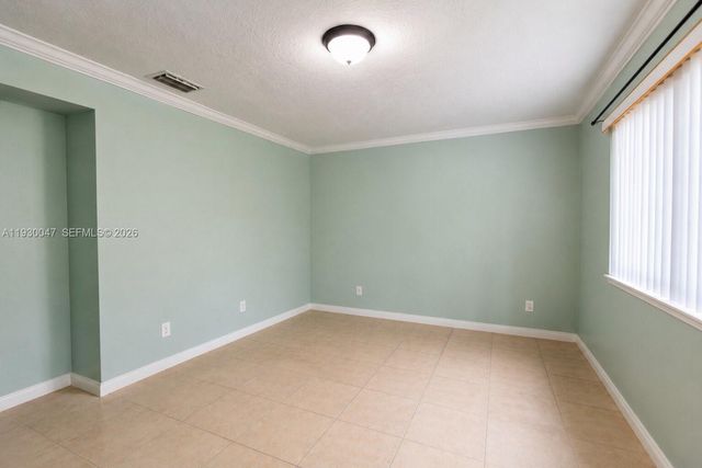 63 NW 17th Place 6, Miami, FL 33125