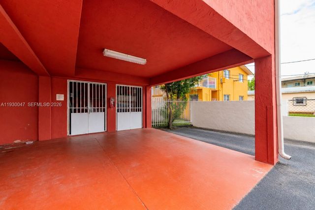 63 NW 17th Place 6, Miami, FL 33125